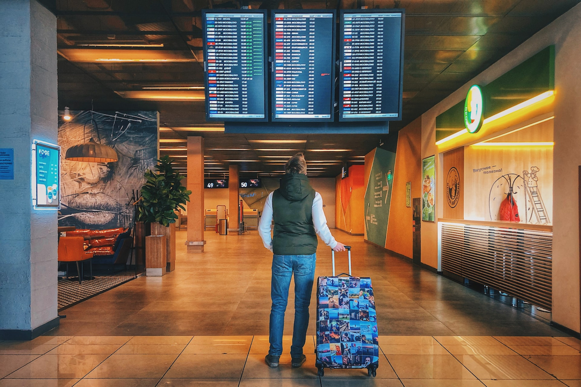 The Ultimate Guide to Navigating Airports: Tips and Tricks for Finding Your Way