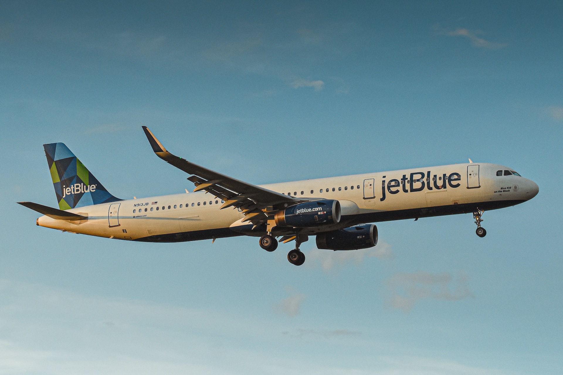 Unlocking the Power of Phone Agents for Your JetBlue Airways Flight Bookings