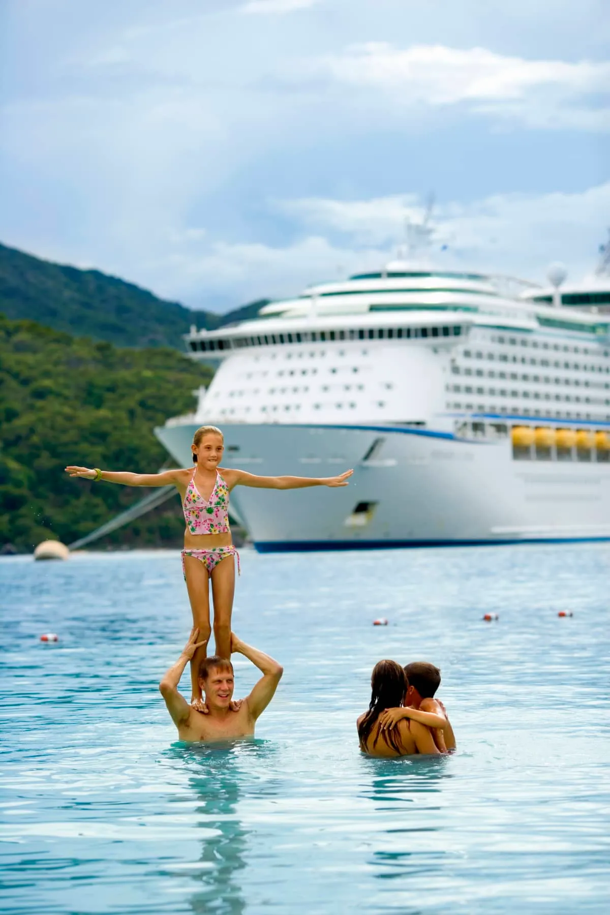 Sailing to Bliss: Discover Why Cruises are the Ultimate Family Vacation Secret!