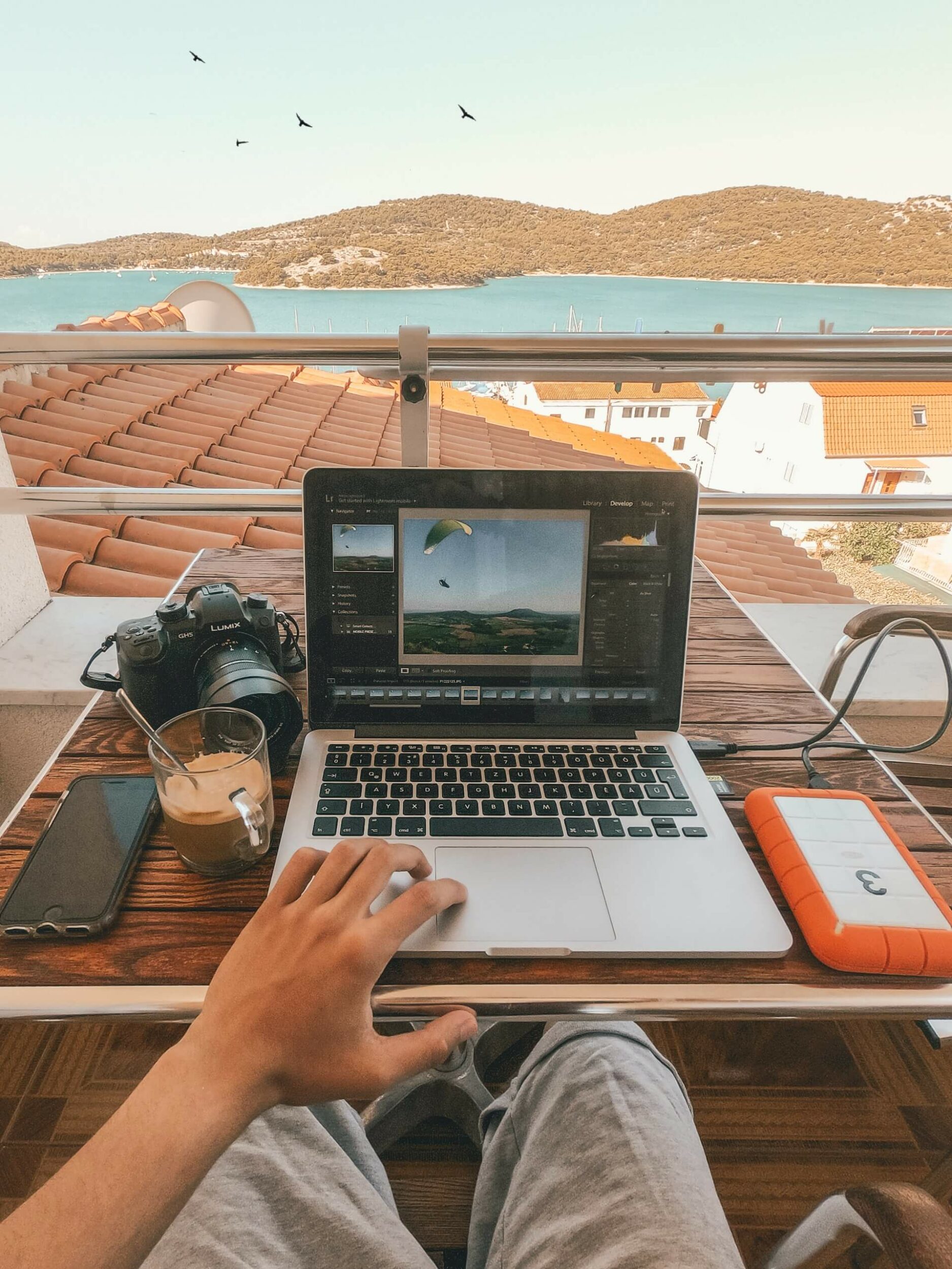 The Time-Strapped Traveler: How to See the World When You&#8217;re Working Full-Time!