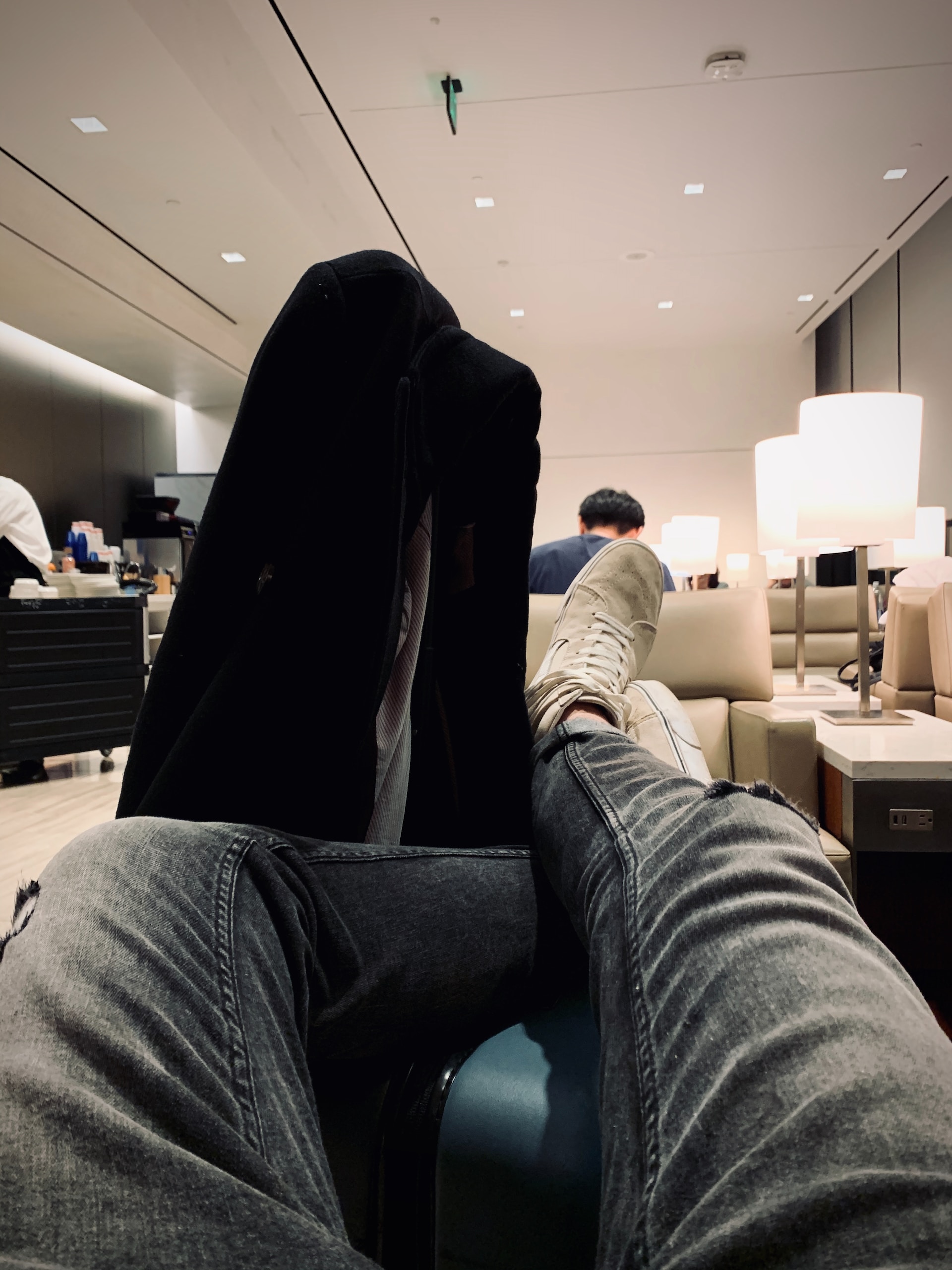 The Secrets of Airport Lounges: Your Budget-Friendly Pass to VIP Travel!