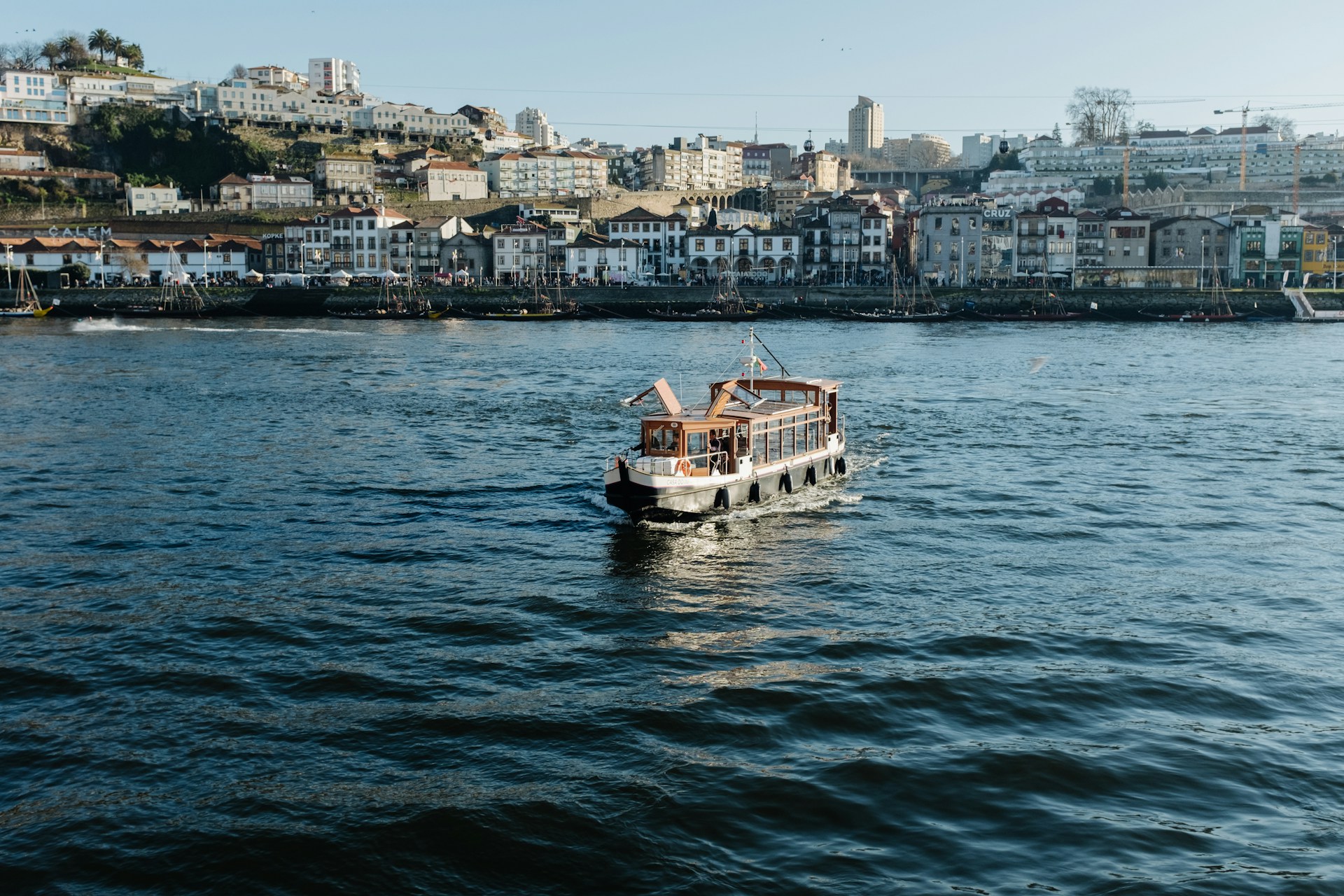 Cheap Flights to Oporto: Ultimate Guide to Booking &#038; Travel Tips